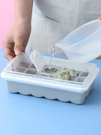 18-Cube Ice Tray With Lid