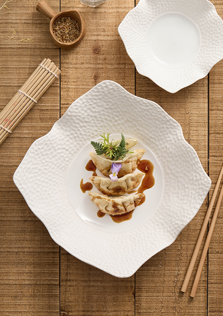 Matte Lattice Square Plate