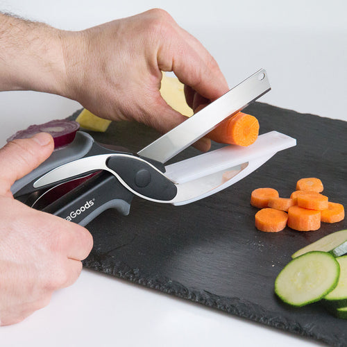 2-in-1 Kitchen Scissors with Cutting Board