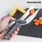 2-in-1 Kitchen Scissors with Cutting Board
