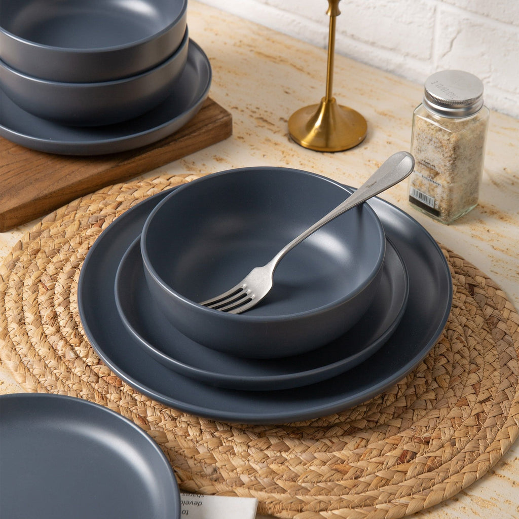 Stoneware Dinnerware Set with Mugs (12-Piece)
